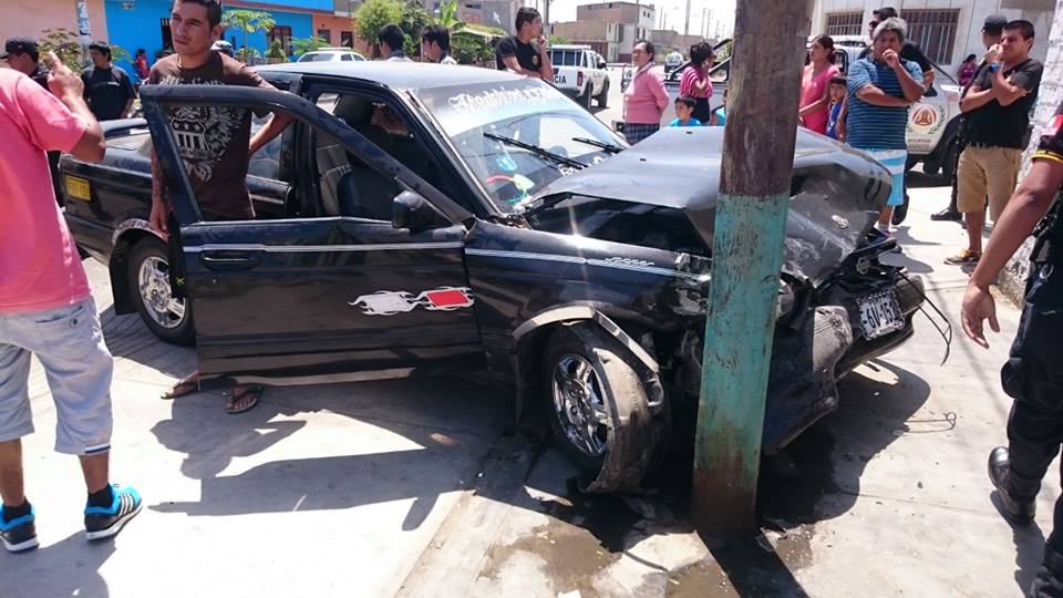 Chimbote: Integrantes de una familia salvan de morir en aparatoso choque 
