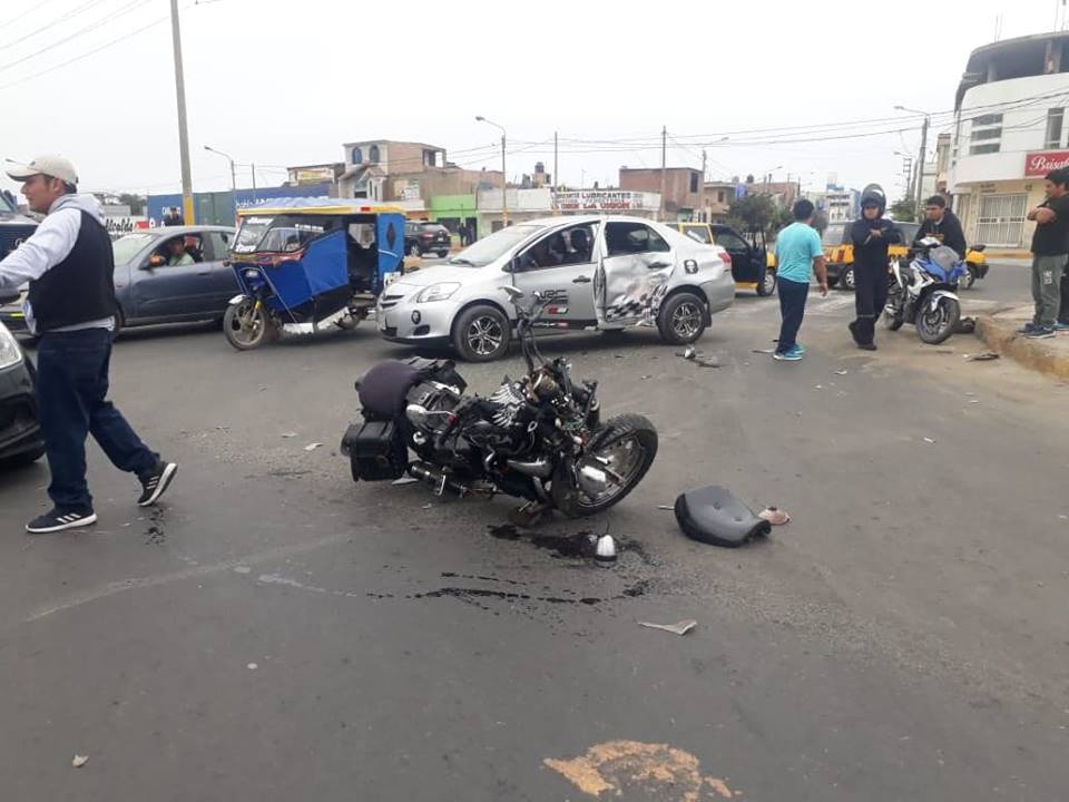 Chimbote: en accidente de tránsito joven universitaria pierde la vida 