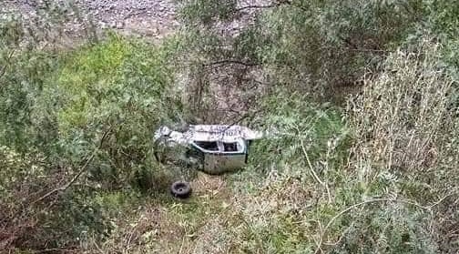 Áncash: Camioneta policial se desbarrancó y agentes sobreviven milagrosamente en la provincia de Sihuas