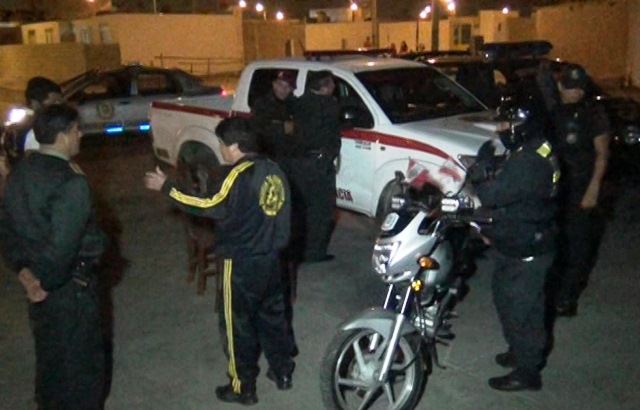 Delincuentes roban en vivienda de policía y se llevan su arma de reglamento