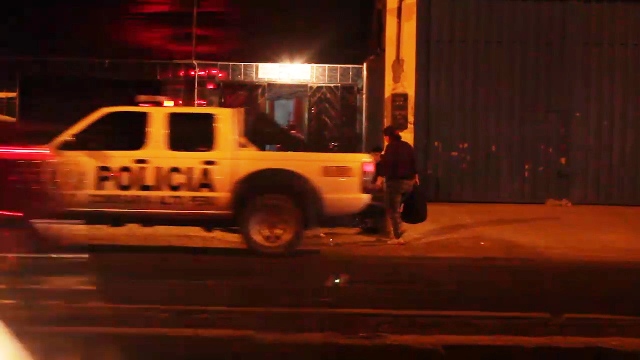Chimbote: Vehículo policial es grabado trasladando a una mujer a “La Cabaña del Cejas II” 