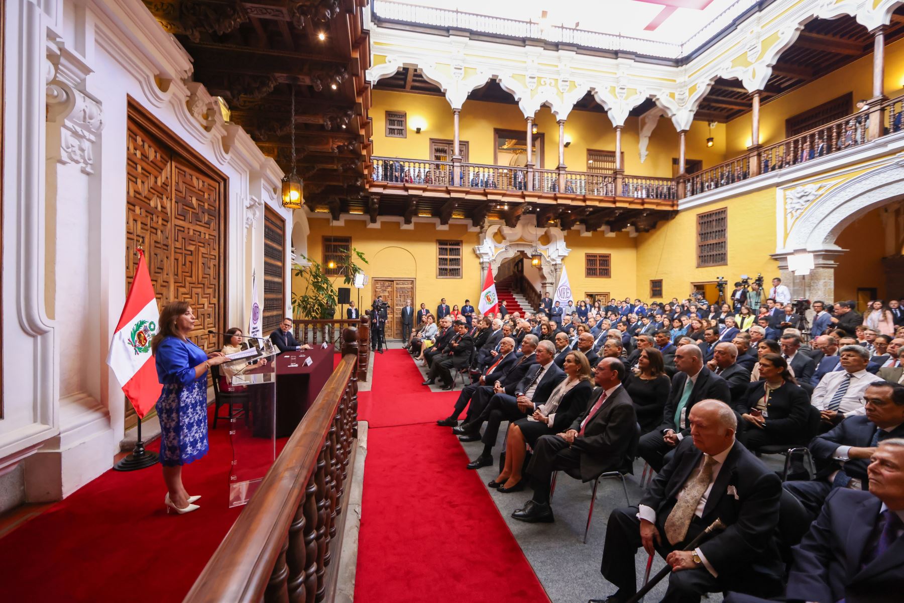 Presidenta: Perú tiene que jugar un papel importante en el mundo