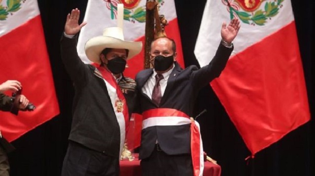 Postulante a colaboradora eficaz Karelim López compromete a Pedro Castillo en actos de corrupción