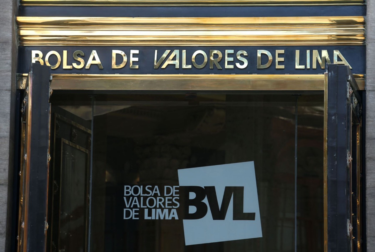 Bolsa de Valores de Lima abre al alza por acciones mineras y financieras