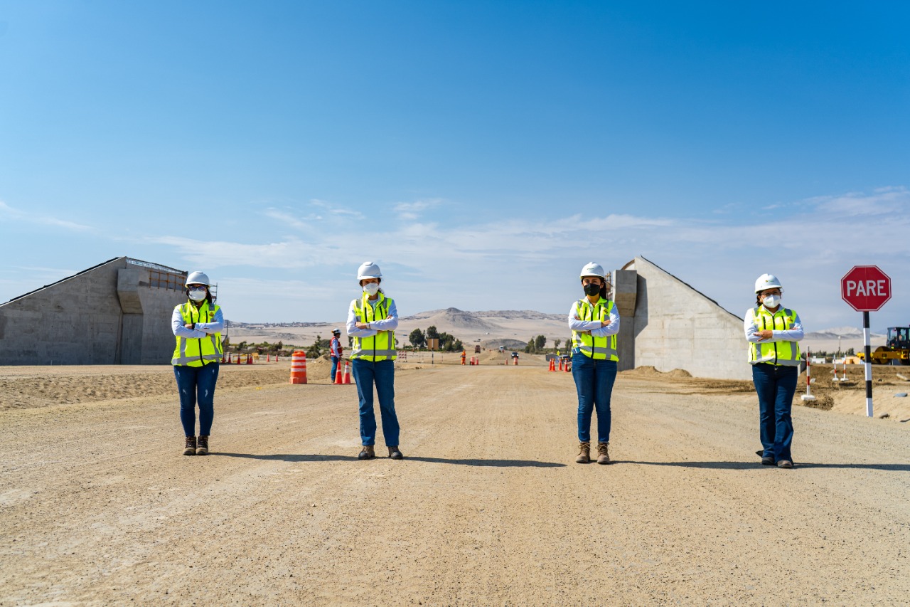 Mujeres lideran la ejecución de proyectos de infraestructura en la red vial 4