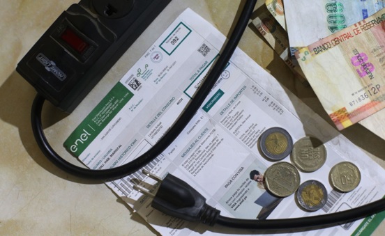 Osinergmin: tarifas eléctricas tendrán variación de 0.60 % para usuarios domiciliarios