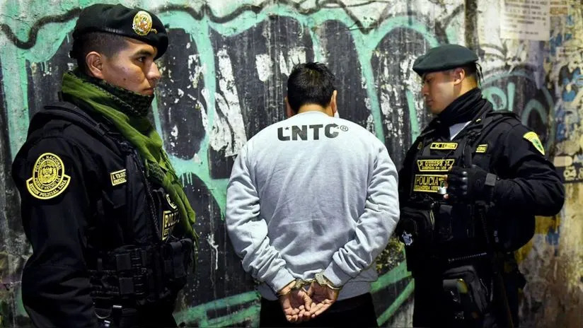 Aprueban dictamen que otorga a la Policía la facultad de poder realizar una investigación preliminar sobre delitos