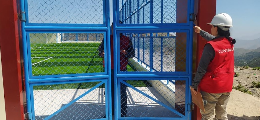 Contraloría advierte que deficiencias en losa deportiva de Moro impediría que cumpla su finalidad