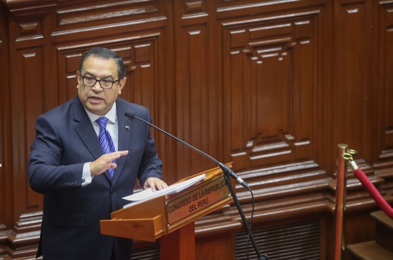 Premier Otárola sustenta Presupuesto 2024 ante Pleno del Congreso