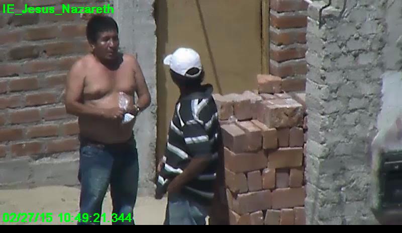 Nuevo Chimbote: Cámaras registran a inescrupuloso vendedor de drogas en “San Felipe”