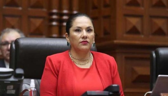 Dos denuncias constitucionales penden sobre Digna Calle