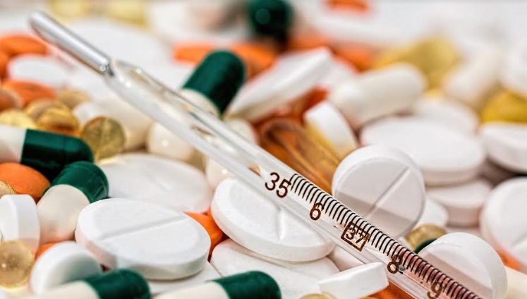 Adex pide extender plazo de vencimiento de norma sobre medicamentos