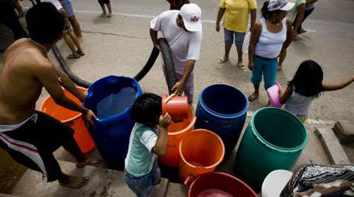 Aprueban declarar como derecho fundamental en la Constitución el acceso al agua