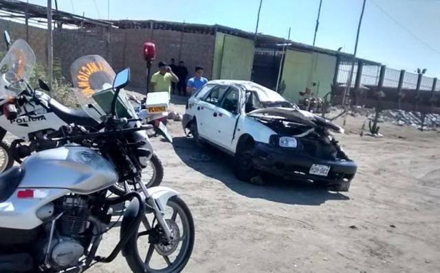 Chimbote: auto da varias vueltas de campana y deja gravemente herido a chofer