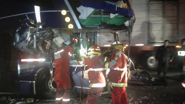 Casma: Copiloto de bus muere y 11 pasajeros resultan heridos en fatal accidente en la Panamericana Norte 