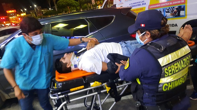 Motociclista sufrió accidente y fue evacuado de emergencia a clínica de Chimbote