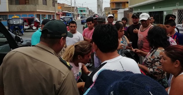Joven motociclista resultó herida al chocar su unidad contra una mototaxi en Chimbote