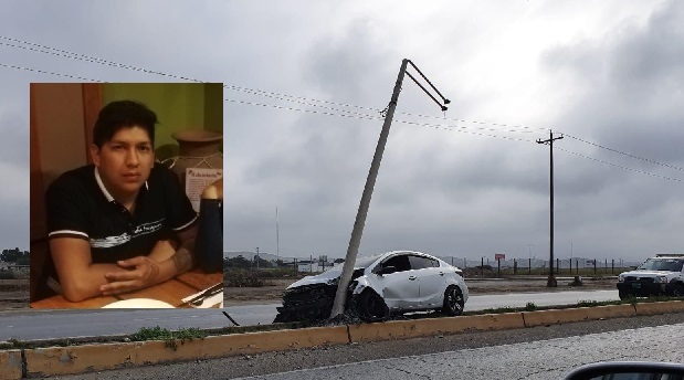 Chimbote: chofer se duerme en la carretera  y estrella su vehículo contra poste frente al terminal