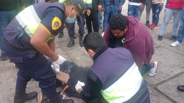 Irresponsable chofer atropella a motociclistas y se fuga en Chimbote