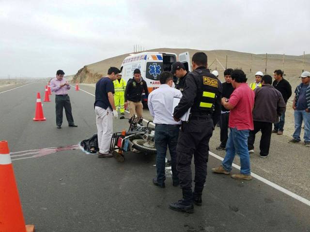 Agricultor pierde la vida tras chocar violentamente su motocicleta contra un tráiler en Huarmey
