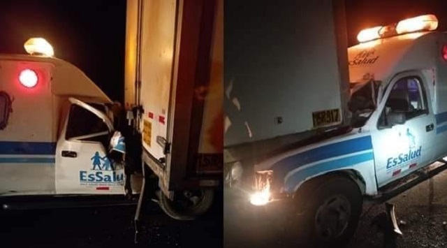 Chofer y paciente de ambulancia resultan heridos tras chocar con camión en Huarmey