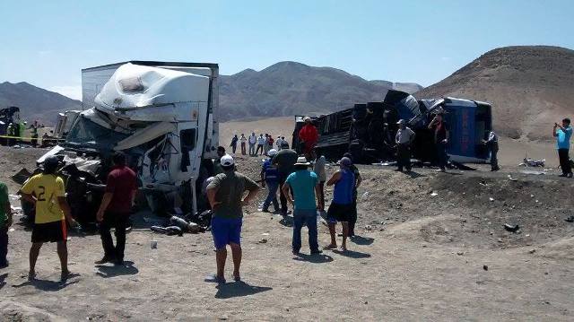 Pastor evangélico ayudó a reconocer a sus 32 fieles que murieron en fatal accidente en Huarmey