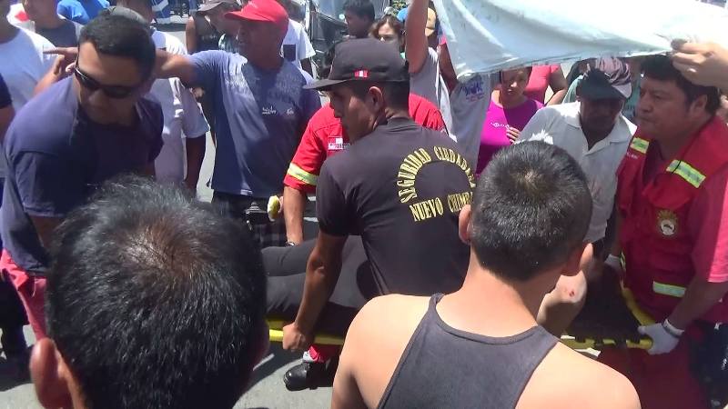 Nuevo Chimbote: cuatro heridos dejó choque entre moto y automóvil
