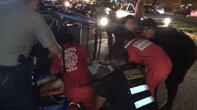 Mototaxista quedó grave tras impactar su vehículo menor contra un tráiler en Nuevo Chimbote