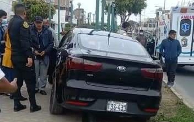 Chofer sufre complicaciones en su salud y se accidenta en Nuevo Chimbote