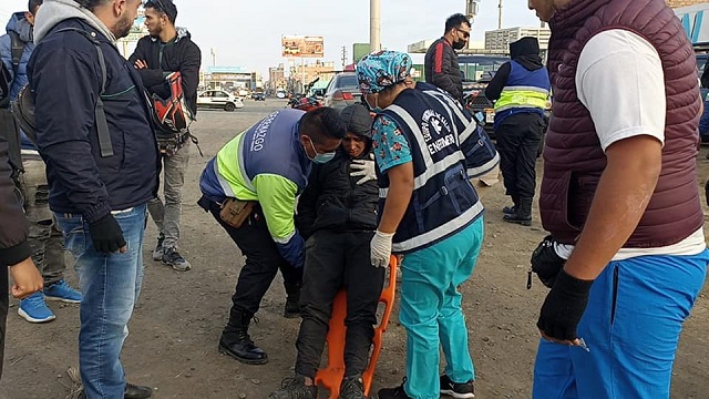 Colombiano resulta herido al chocar su motocicleta contra un automóvil en Nuevo Chimbote