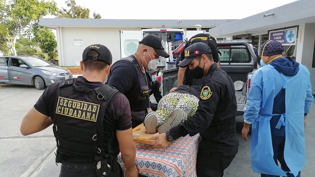 Chófer de "Las Palmeras" ocasiona accidente en Nuevo Chimbote con una mujer herida y se fuga