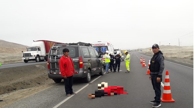 Mujer murió tras ser atropellada por una minivan en la Panamericana Norte, en el distrito de Nepeña