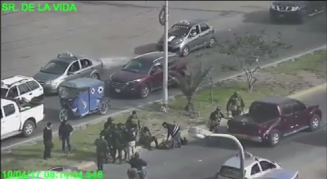 Cuatro policías caen de camioneta cuando trasladaban a uno de “Los Pistoleros de Casma” 