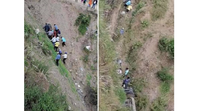 Tragedia en Áncash: tres muertos y 10 heridos tras caída de combi a un abismo en Quillo