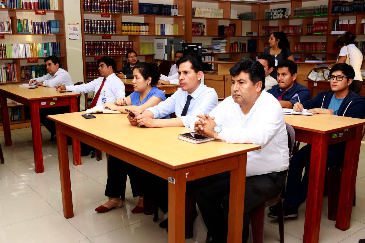 Administrativos de la Corte de Justicia del Santa recibieron capacitación