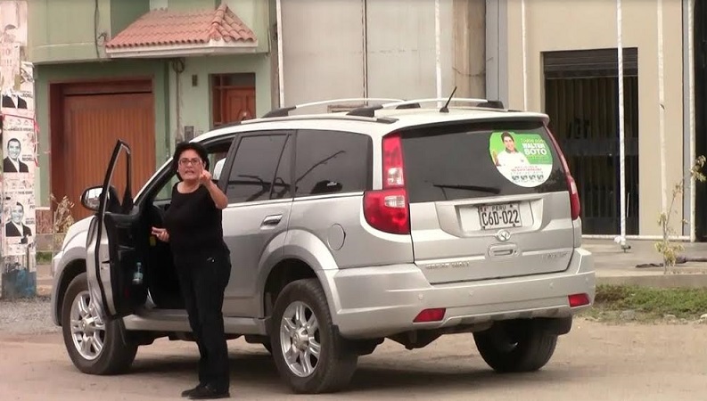   Militantes del movimiento Río Santa Caudaloso agreden a periodistas