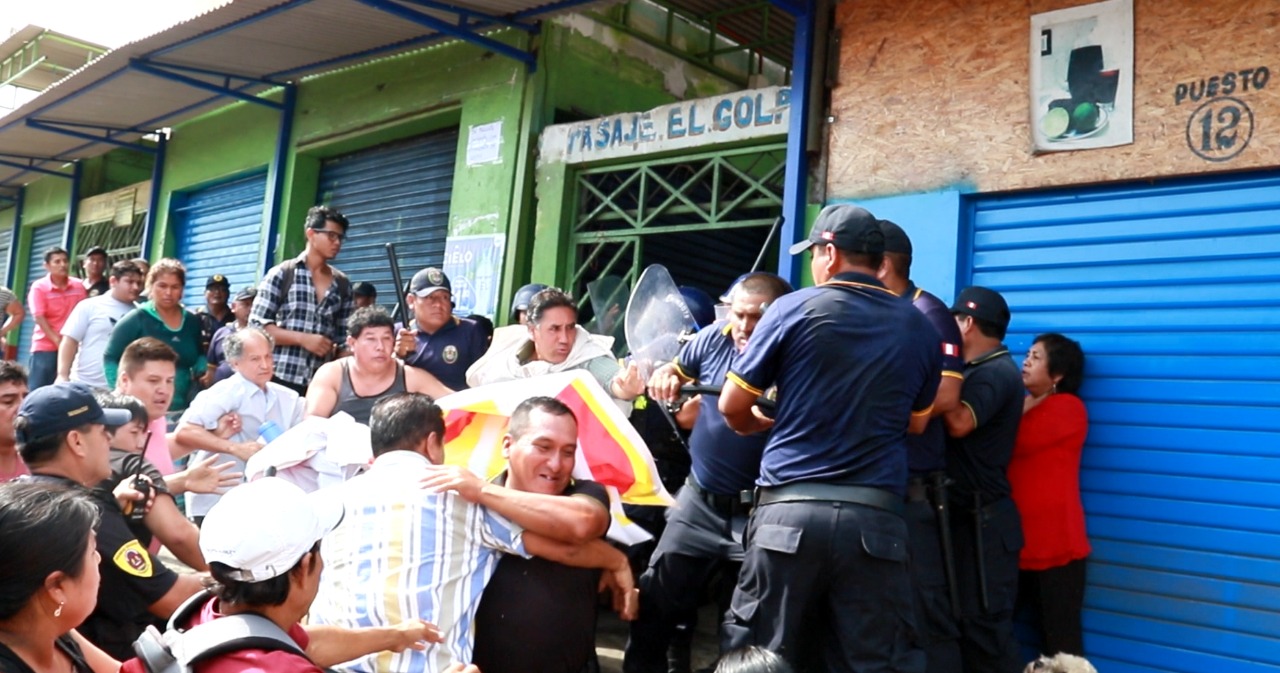 Opositores  de mercado El Progreso amenazan y agreden a comerciantes y funcionarios la municipalidad