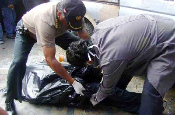 Santa: presuntos sicarios asesinan de tres disparos a taxista 