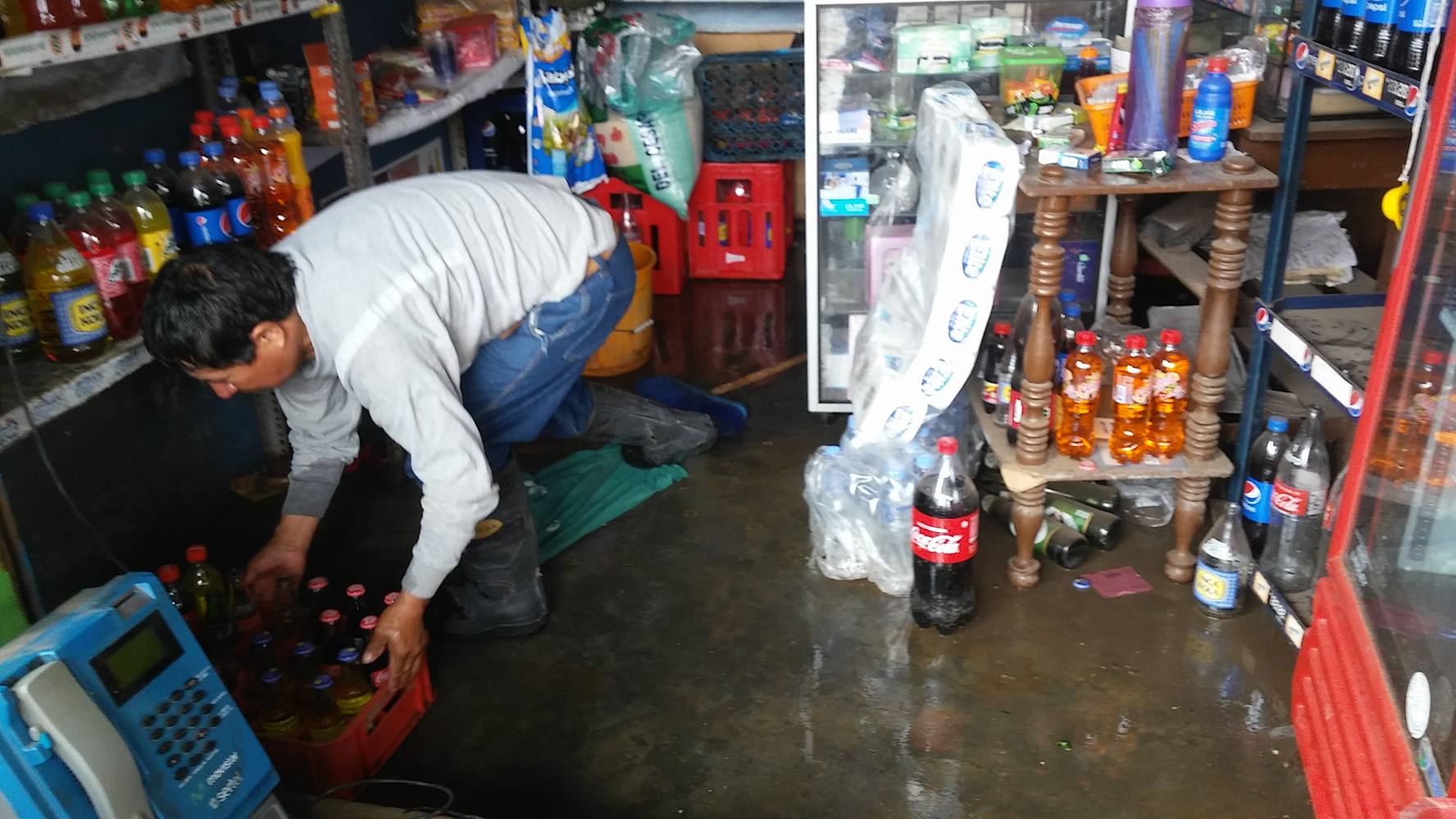 Chimbote: aniego afectó viviendas y negocios en pueblo joven El Progreso