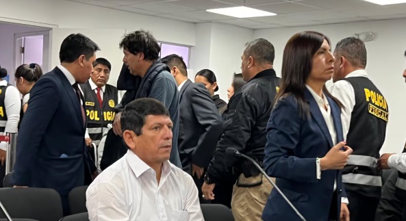 Poder Judicial revocó la prisión preliminar contra el presidente de la FPF, Agustín Lozano