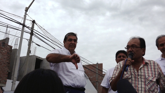 Alan García tuvo una desastrosa visita a Chimbote y culpó a su dirigente provincial