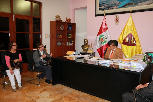 Dirigentes exigen a alcalde no perder inversión de hospital El Progreso