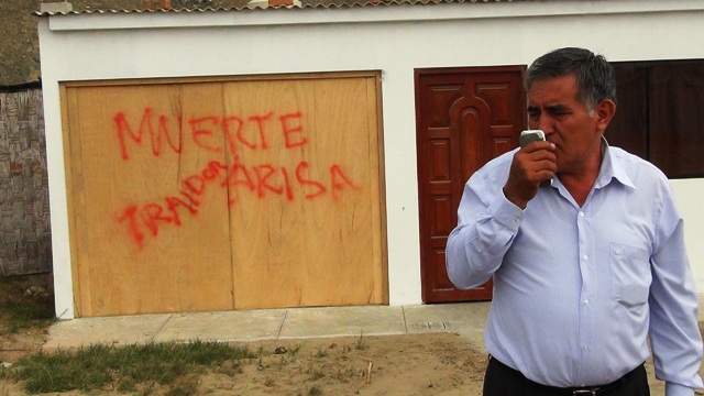 Amanecen pintas rojas con amenazas de muerte contra alcalde de Samanco