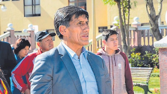 Policías buscan a alcalde de Huaraz tras ordenarse 12 meses de prisión preventiva en su contra