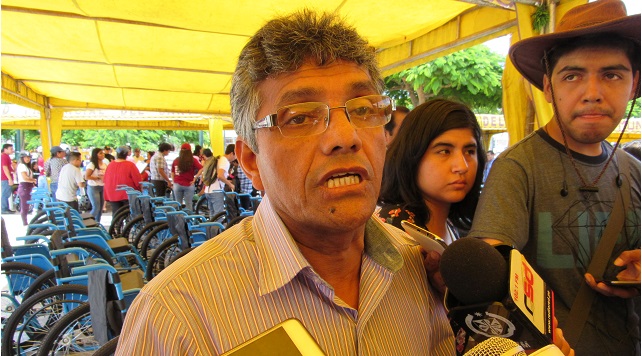 Alcalde del Santa rechaza "Ley Mulder" que prohibe publicitar sobre centro médico municipal