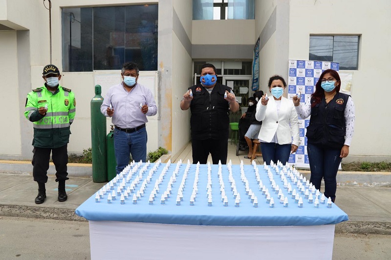 Alcalde entrega ivermectina para tratamiento de pacientes con covid-19 en Samanco