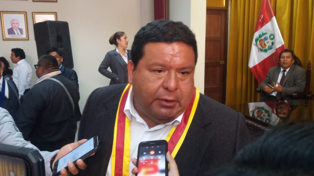 Alcalde provincial Roberto Briceño respalda el cierre del Congreso dispuesto por Vizcarra