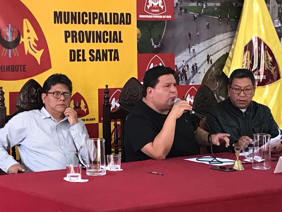 Alcalde Briceño anunció licitación de consultoría para proyecto de agua y desagüe en Chimbote y Nuevo Chimbote