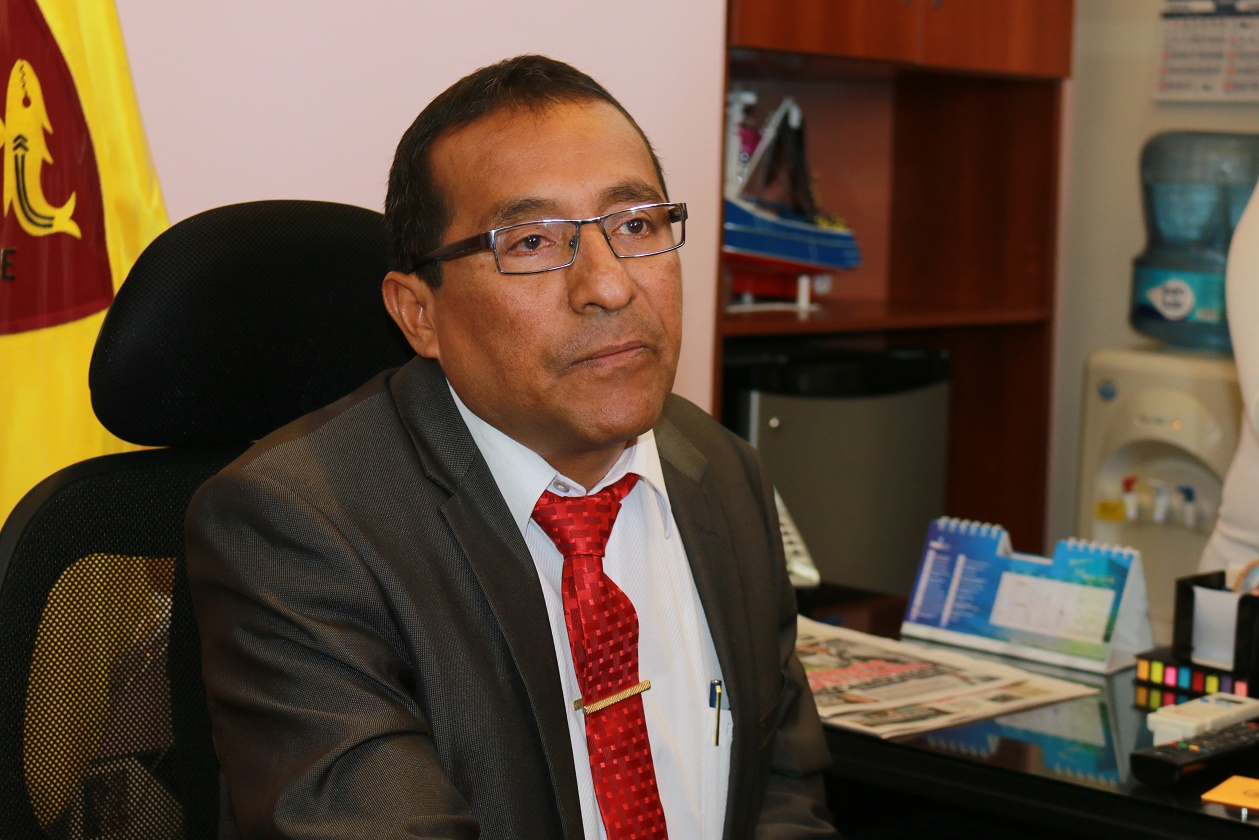 Chimbote: alcalde encargado presenta a funcionarios y anuncia ajuste presupuestal