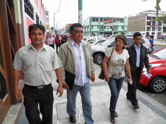 Alcaldes de centros poblados exigen transferencias de dinero para sus comunas